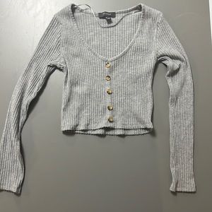 Primary Gray Grey Cropped Short Cutoff Sweater Ribbed Brown Buttons Size Small